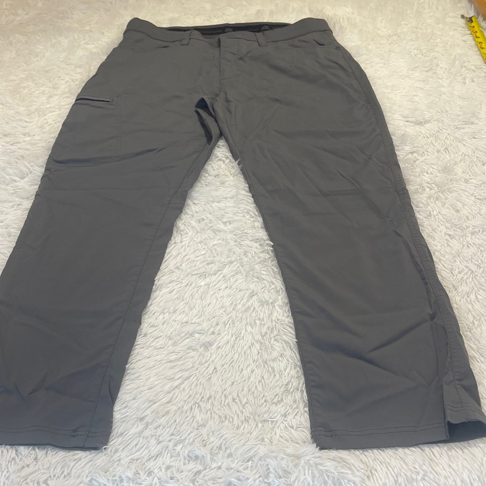 ZeroXposur Men's Charcoal Cargo Pants 34/32